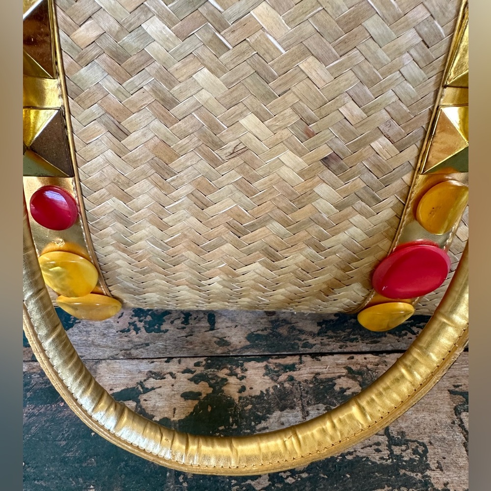 Betsey Johnson “Betseyville” Rose raffia embroidered straw bag w/leopard lining - Picture 6 of 9